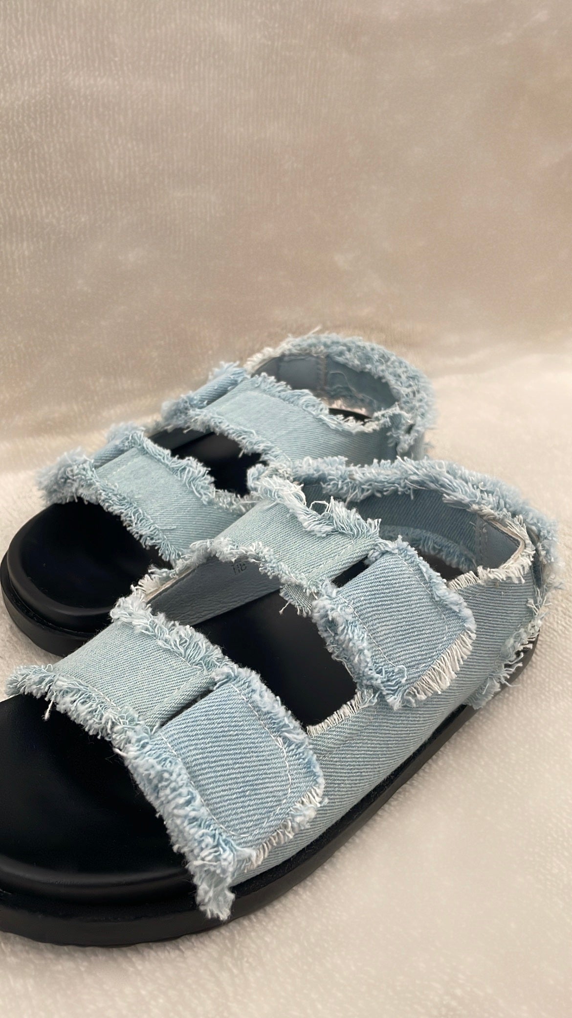 SANDALES EN JEAN