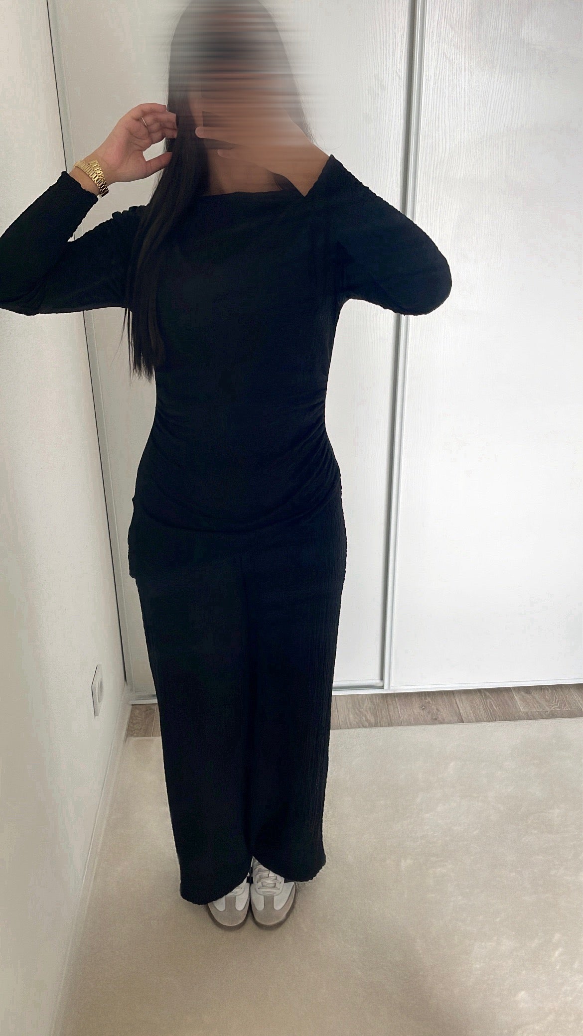 Ensemble asymétrique