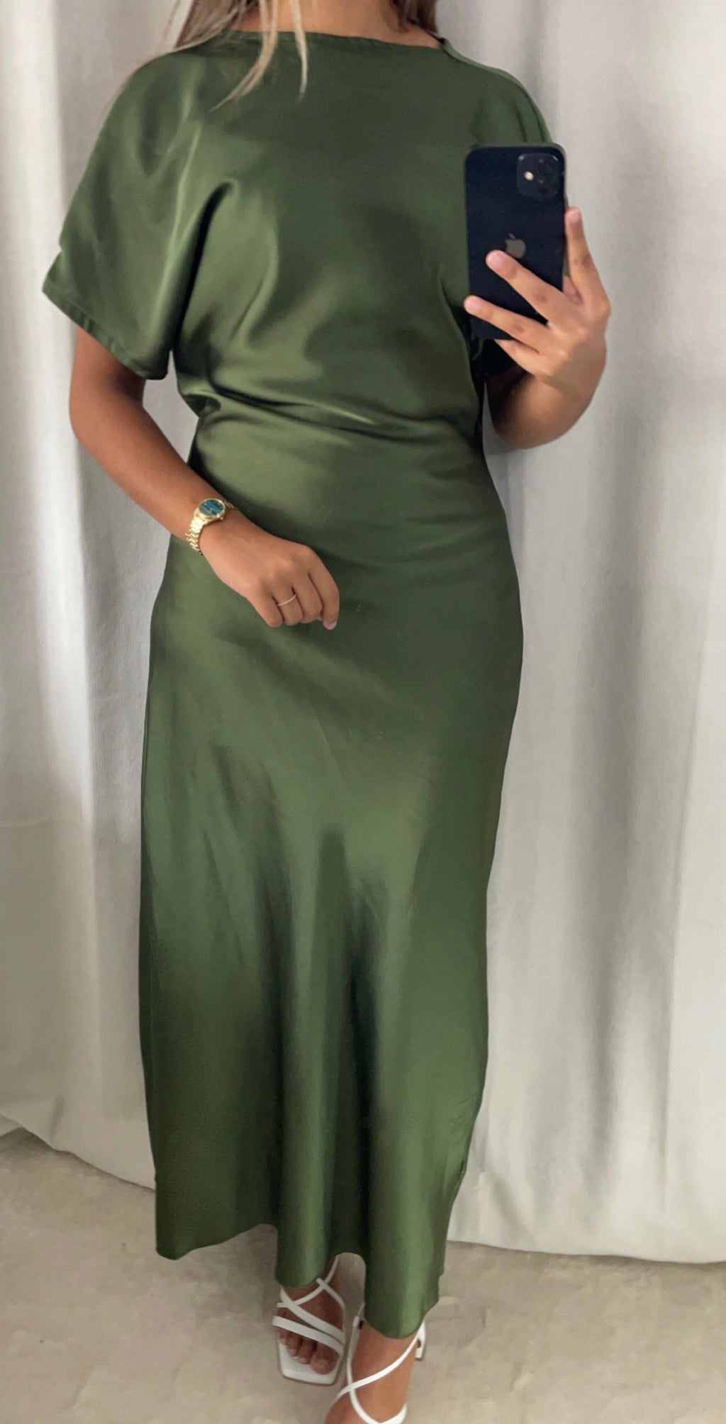 Robe satinée