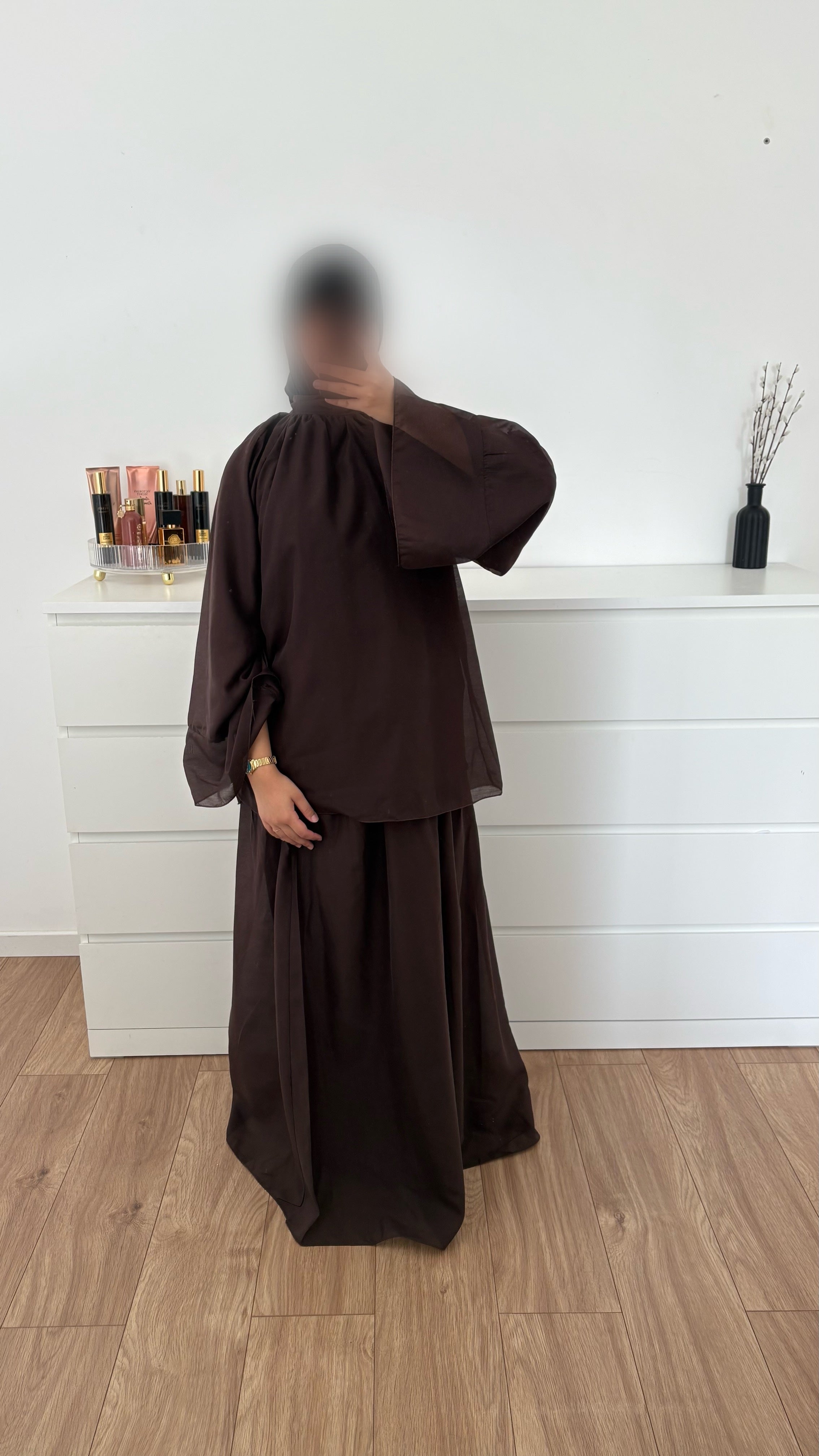 Ensemble ample [MARRON]