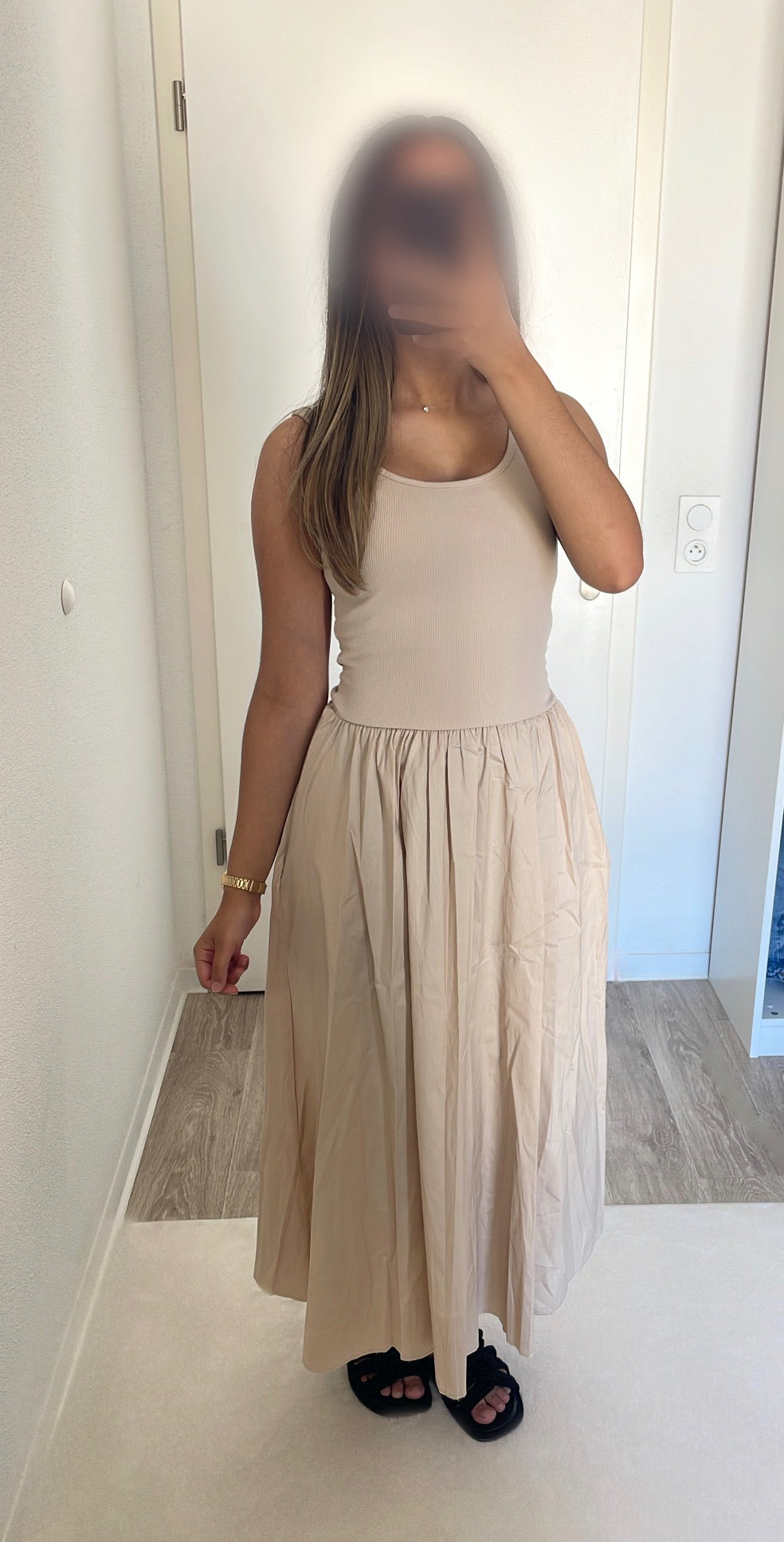 ROBE BOUFFANTE [BEIGE]