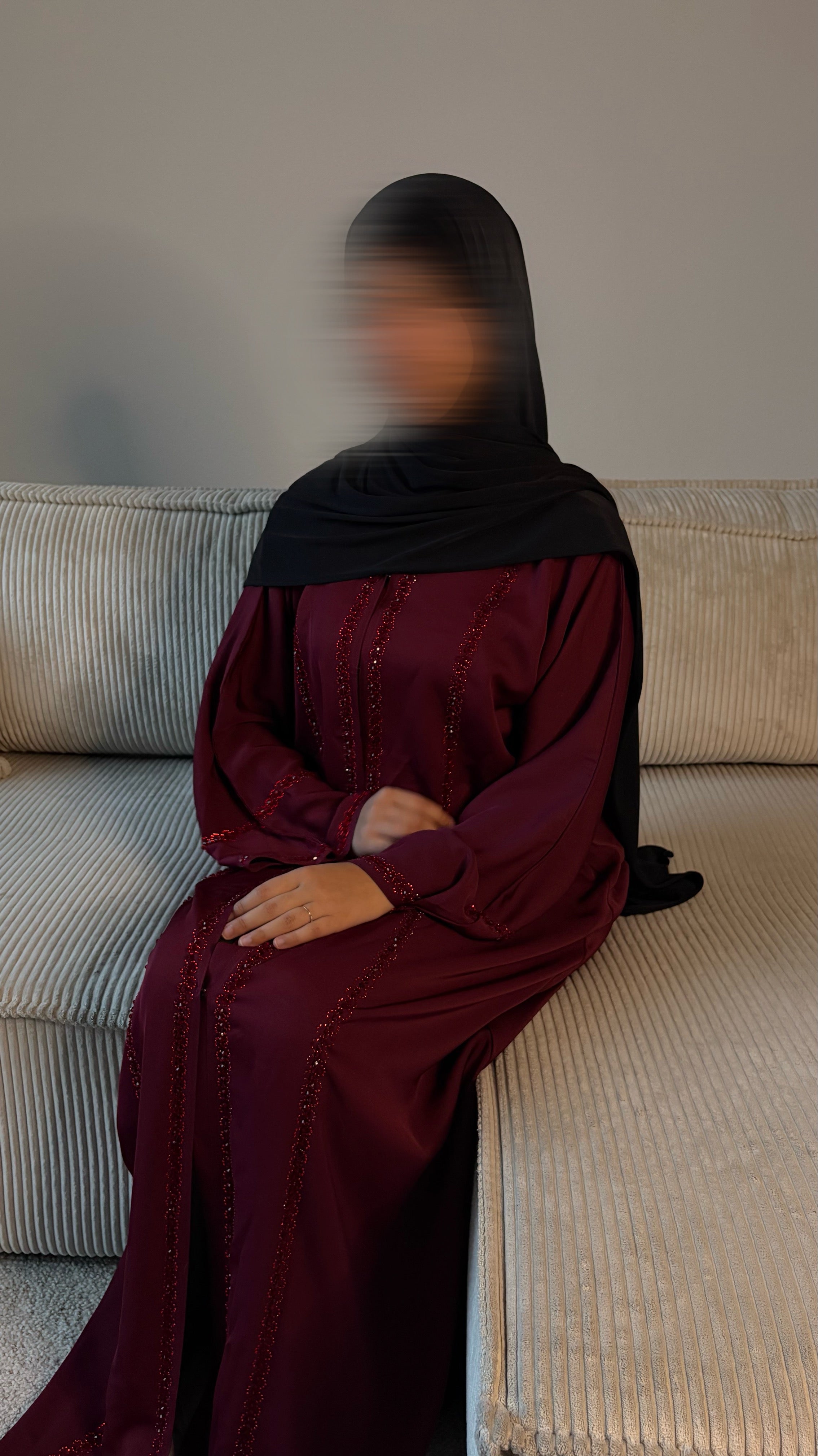 Abaya Leena