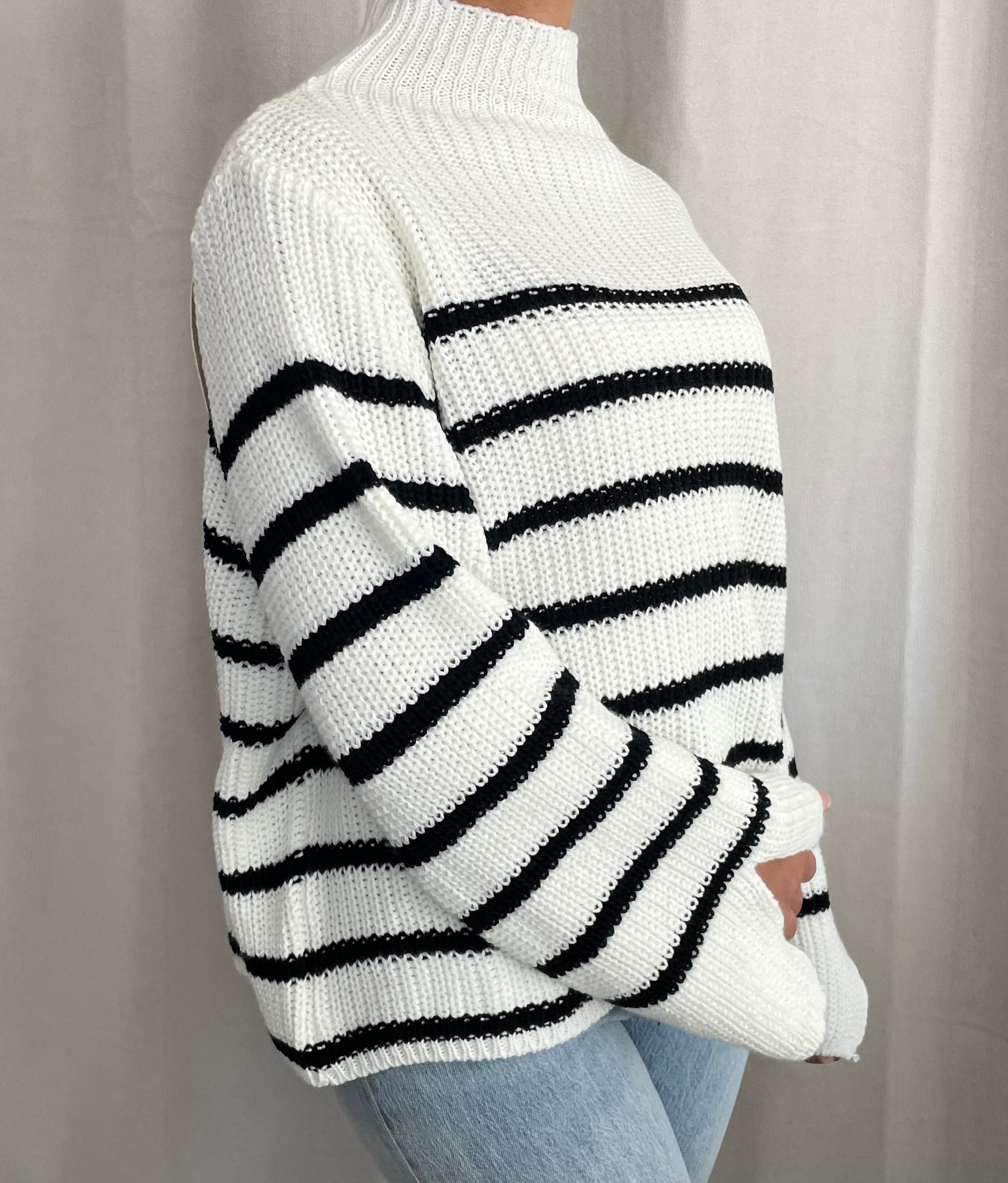 Pull blanc rayé